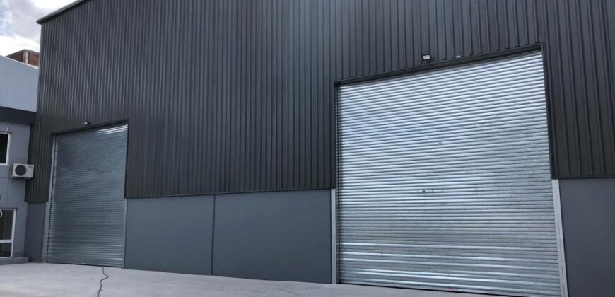 2 NAVES INDUSTRALES Parque Burzaco, ORTIZ 2434