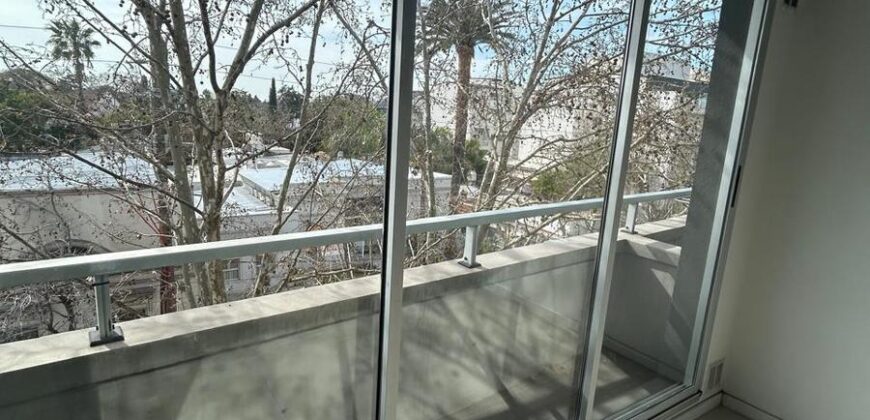 DRUMOND 992, Adrogué