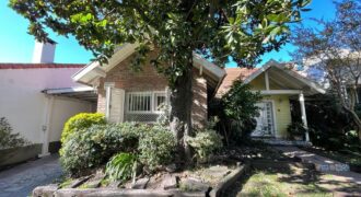 NOTHER 750 , Adrogué , HERMOSO CHALET !!