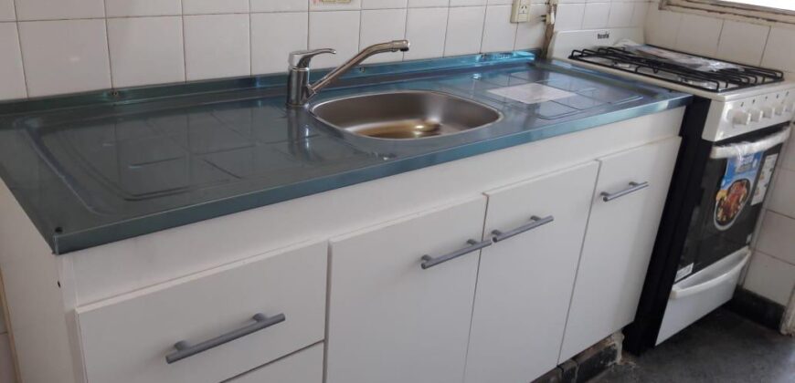 Condarco 103, Temperley