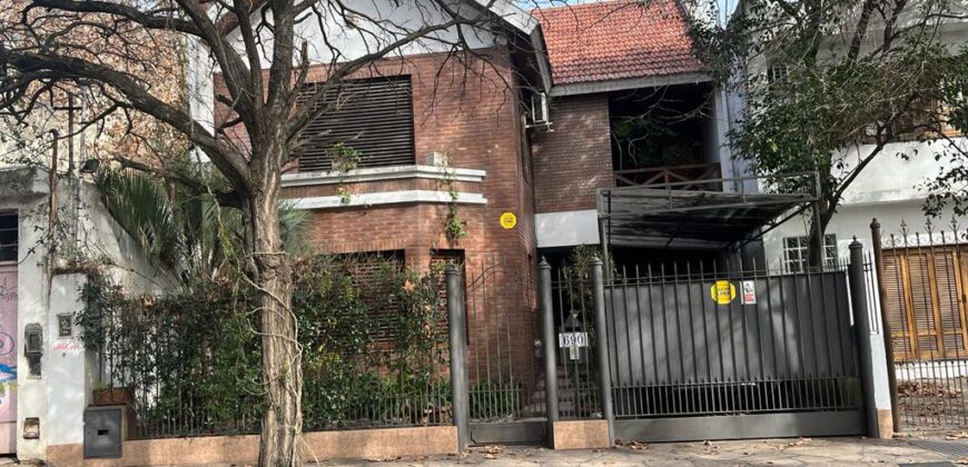 La Rosa 690, Adrogué