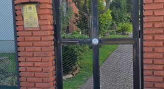 PRESIDENTE PERÓN ESQ ESPORA 21 Piso 2 Departamento A