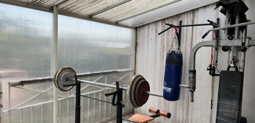 La Rosa 690, Adrogué