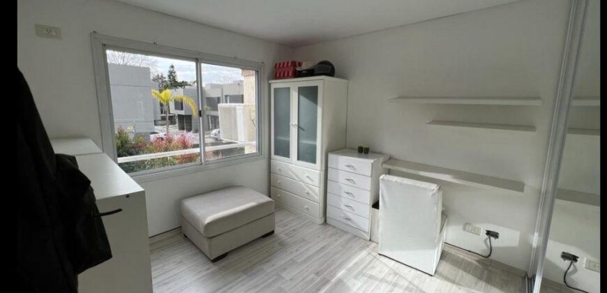 Avellaneda 711 , ADROGUÉ