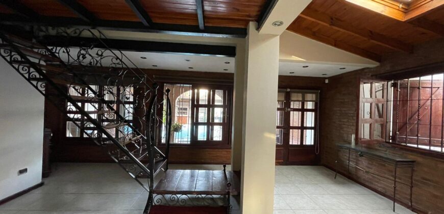 CARLOS PELLEGRINI  666 , Burzaco