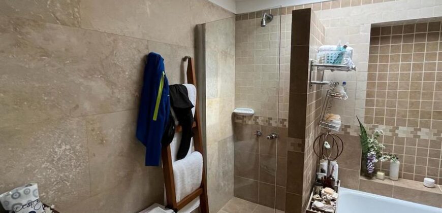 CASA EN VENTA DE CATEGORIA, ADROGUE