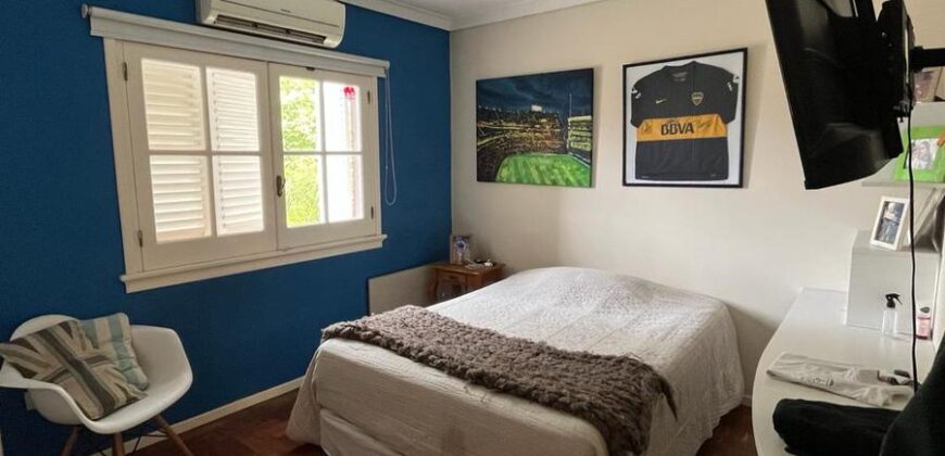 CASA EN VENTA DE CATEGORIA, ADROGUE