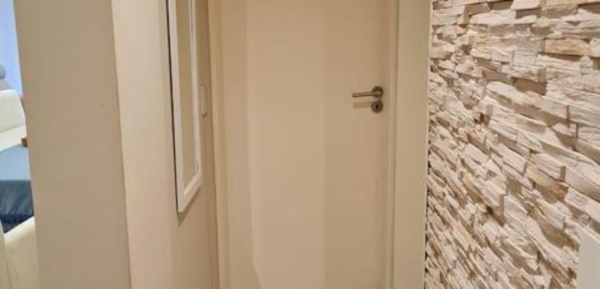 Seguí 729  , Adrogué