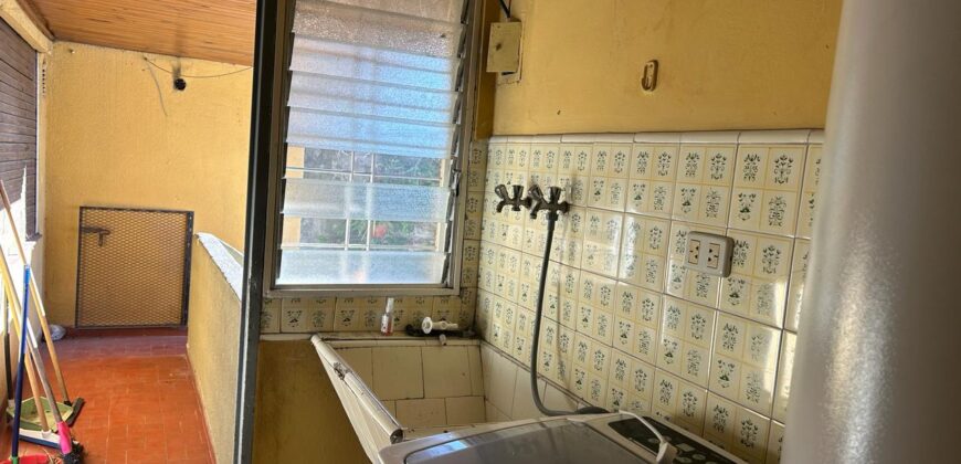 Sarmiento 39  , Glew