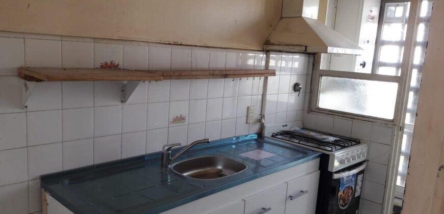 Condarco 103, Temperley