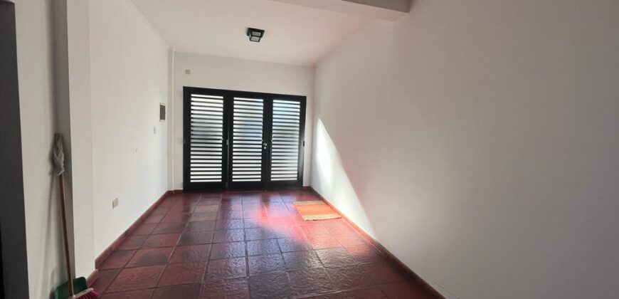 Amenedo 1600  , Adrogué