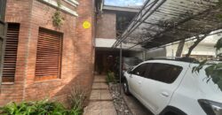 La Rosa 690, Adrogué