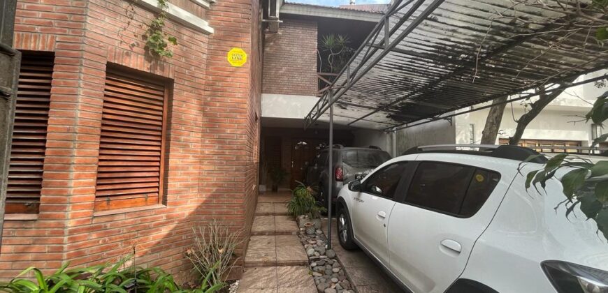 La Rosa 690, Adrogué