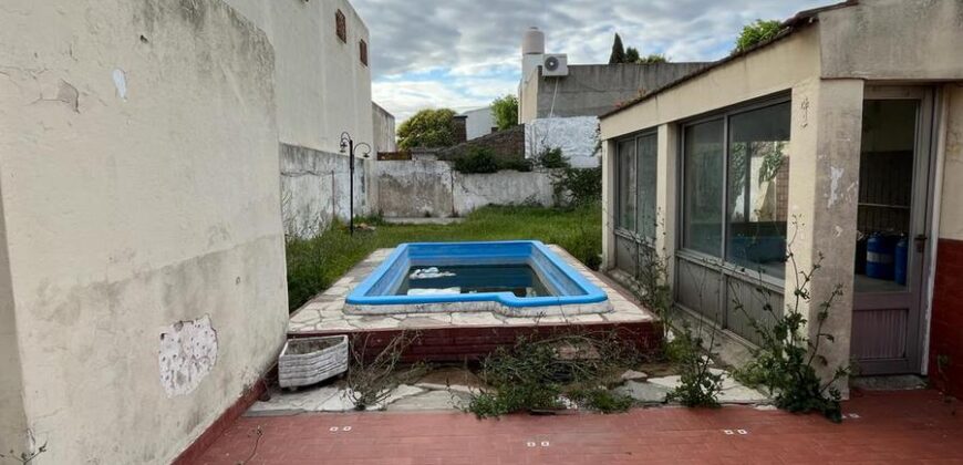 Eva Peron  1370, Temperley