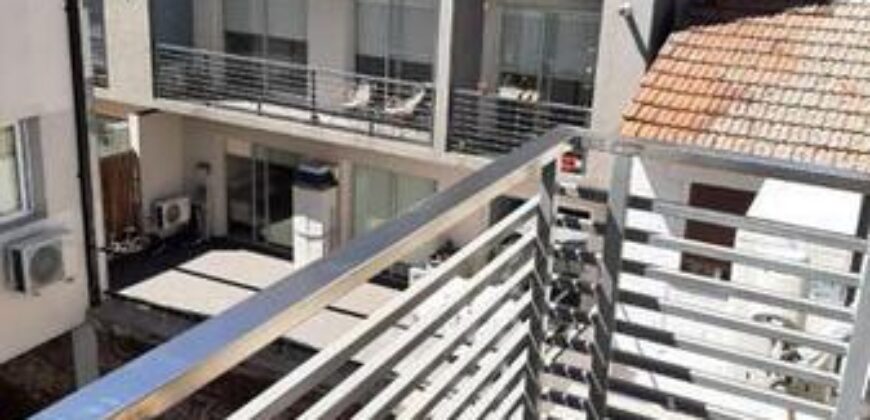 Bouchard 1563 , Adrogué