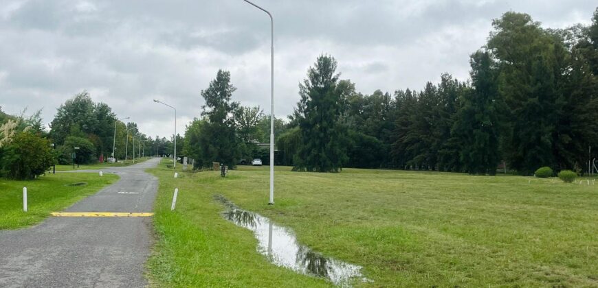 LOTE EN COUNTRY CLUB “EL PARAÍSO” GUERNICA