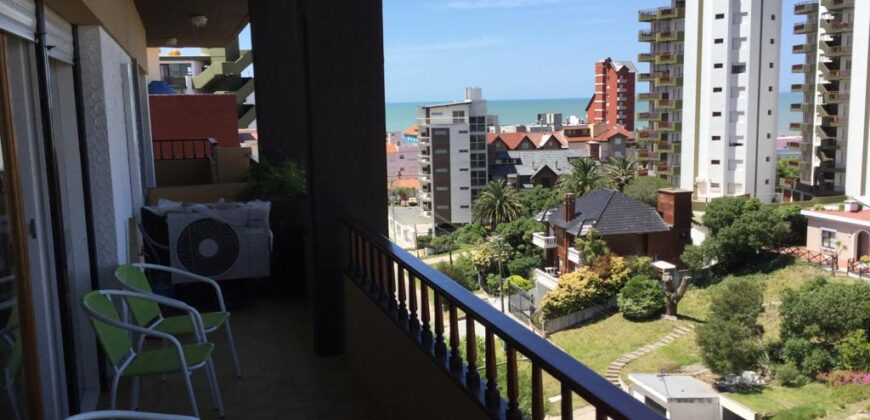 Villa Gesell, Centro, Paseo 111 e/ Avenida 2 y 3