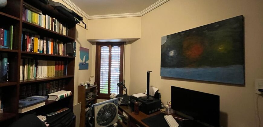 La Rosa 690, Adrogué