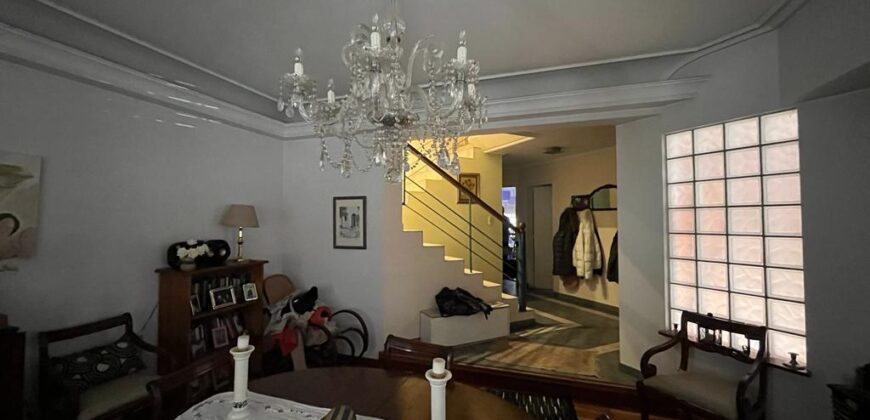 La Rosa 690, Adrogué