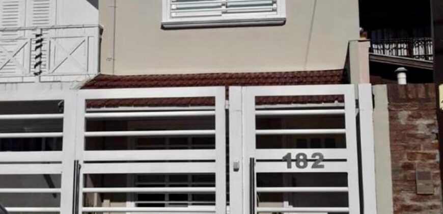 Comodoro Rivadavia 182 , Adrogué