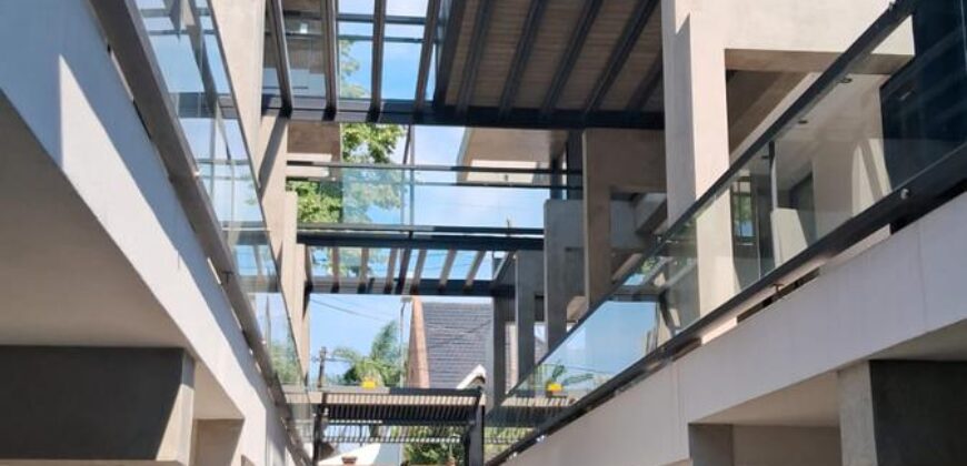 Nother 885  , Adrogué