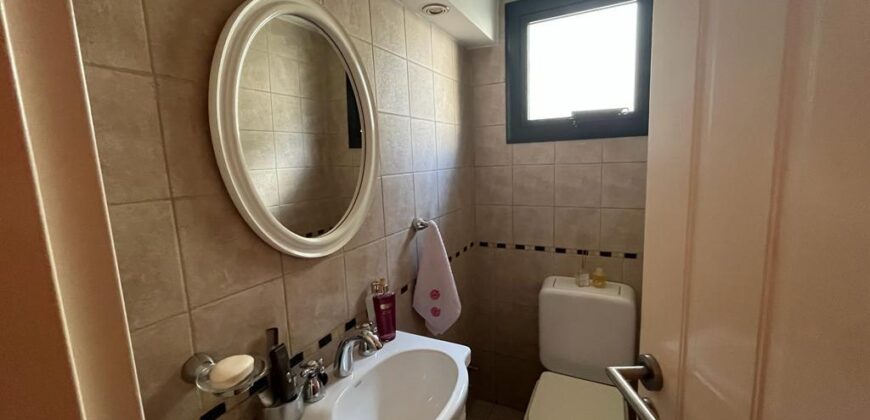 Amenedo 1600  , Adrogué