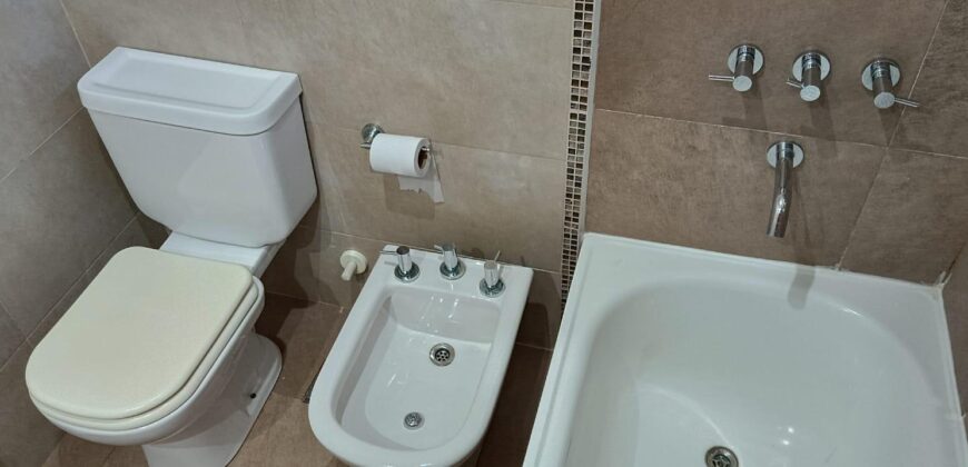 Alsina 1131 , Banfield