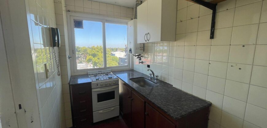 MITRE 962 ,Piso 4 , Departamento E , Adrogué