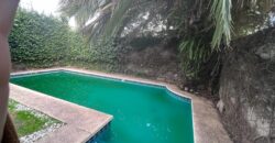 La Rosa 690, Adrogué