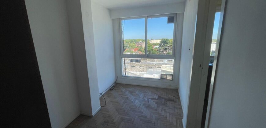 MITRE 962 ,Piso 4 , Departamento E , Adrogué