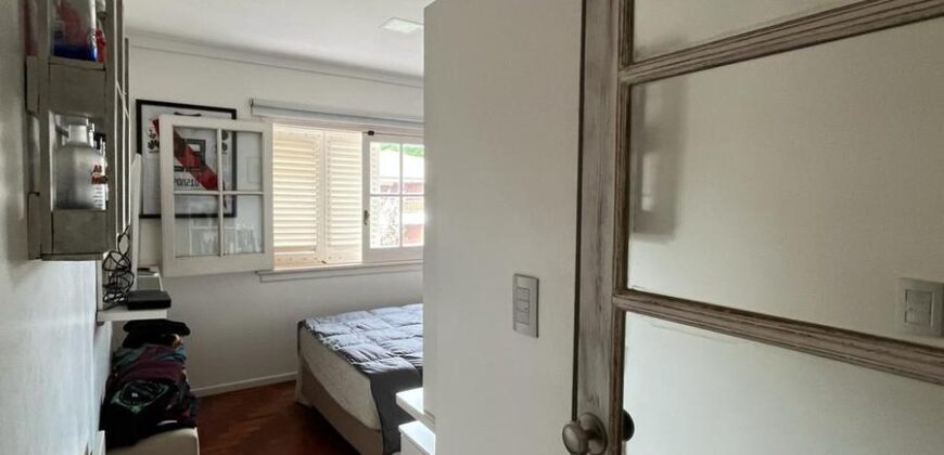 CASA EN VENTA DE CATEGORIA, ADROGUE