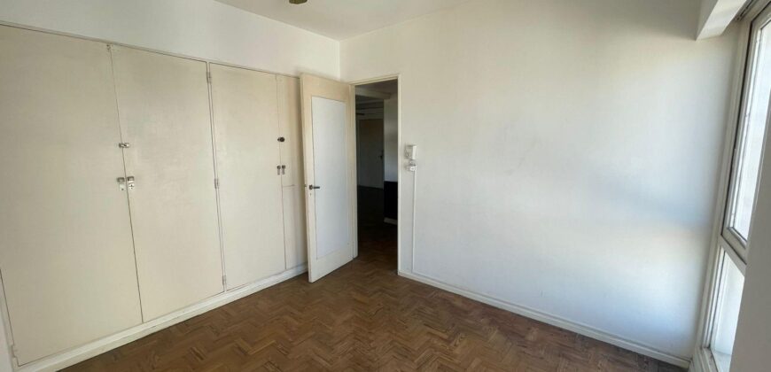 MITRE 962 ,Piso 4 , Departamento E , Adrogué