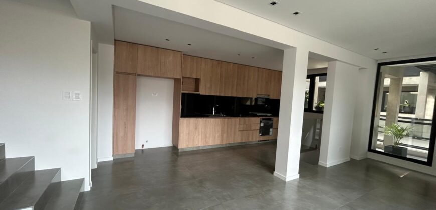 NOTHER 889 Piso 1 , Adrogué